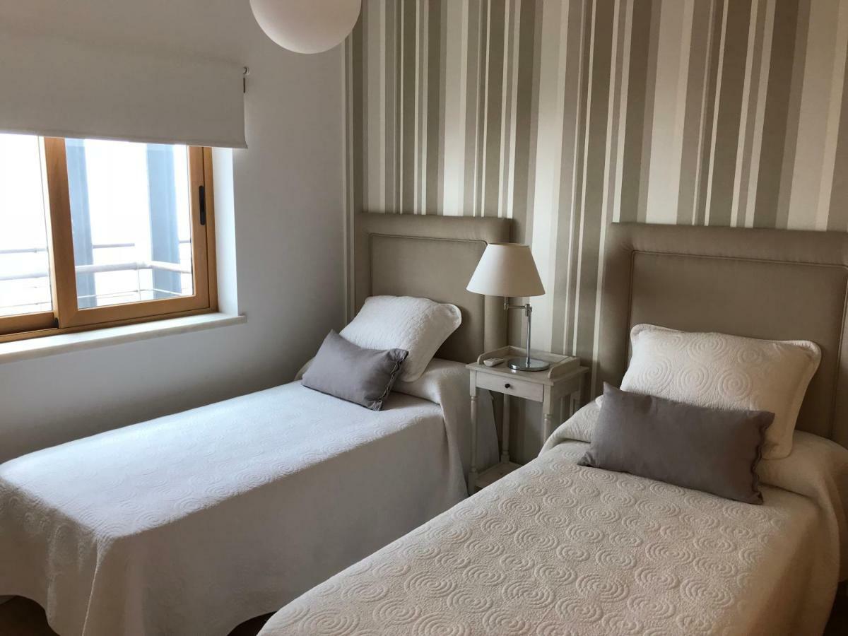Apartamentos De Lujo Con Vistas Al Mar Sesimbra Bagian luar foto